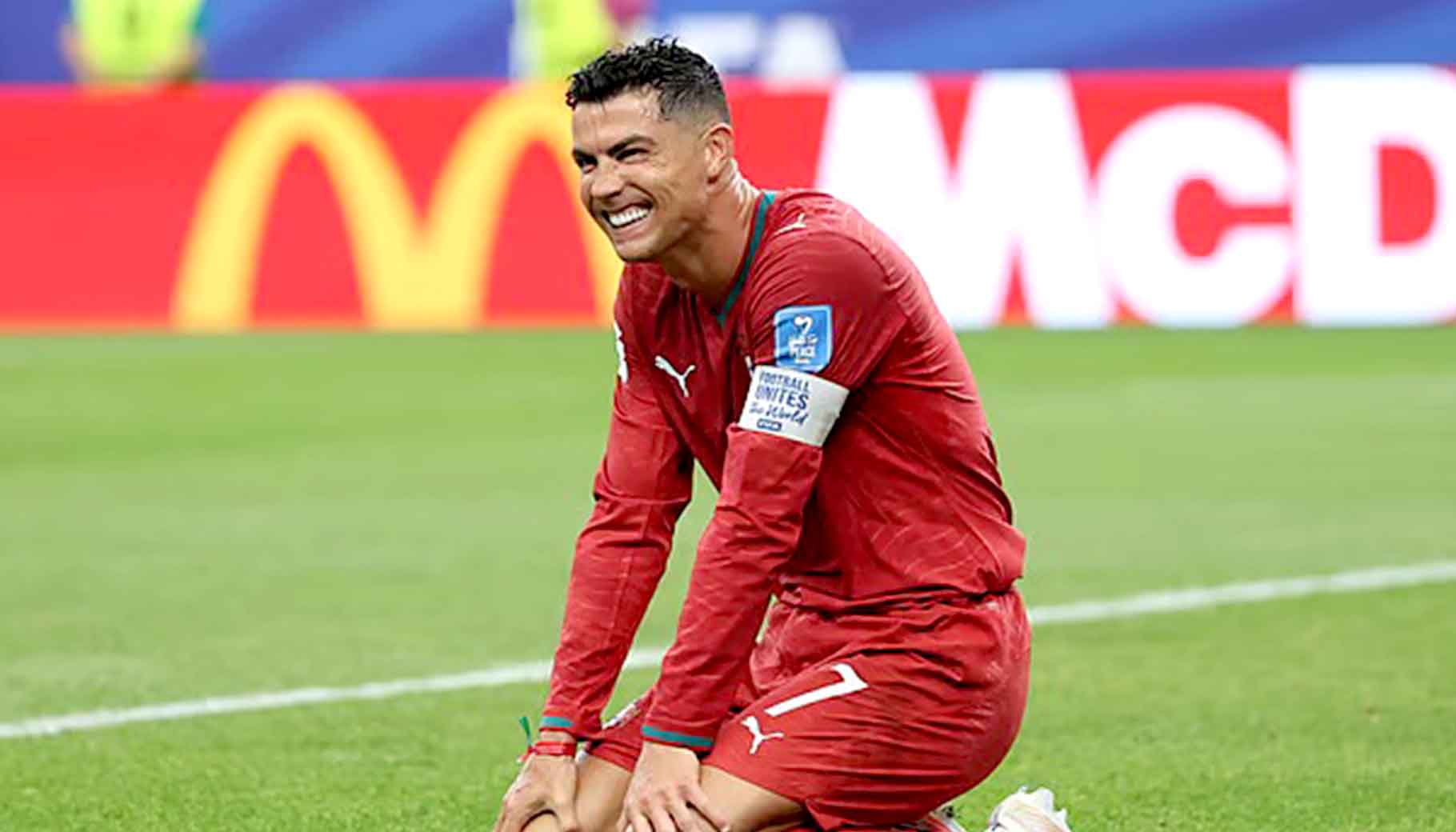 ‘উঠে দাঁড়ালেন যেমন দাঁড়ায়…’