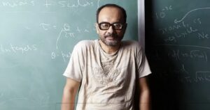 স্ট্রিং থিয়োরি: প্রথম ভারতীয় হিসেবে বাঙালির বিশ্বজয়